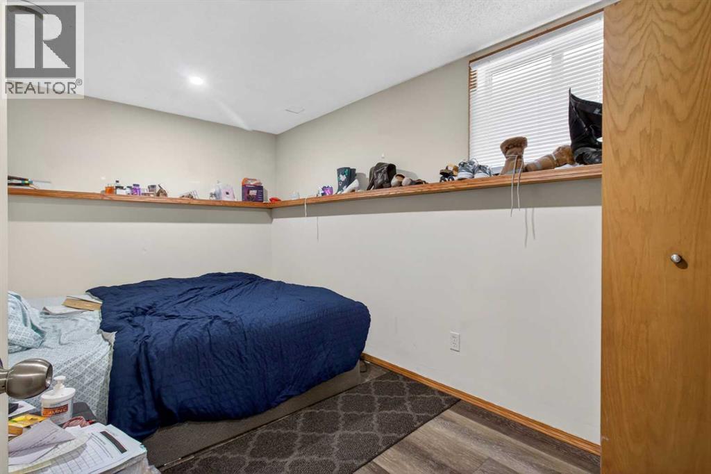 252 Erin Woods Drive SE, Calgary, Alberta  T2B 3B9 - Photo 22 - A2301111