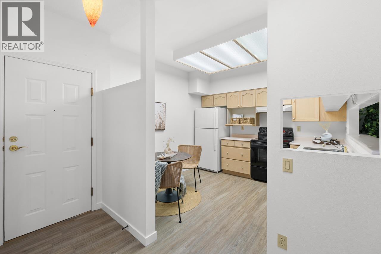 415 121 W 29th Street, North Vancouver, British Columbia V7N 4L9 - Photo 10 - R3111711