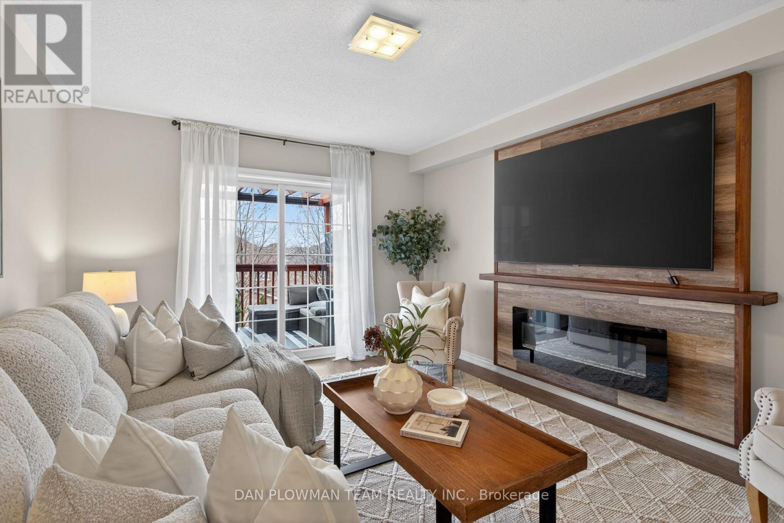 67 Dooley Crescent, Ajax, Ontario  L1T 4J2 - Photo 10 - E13004514