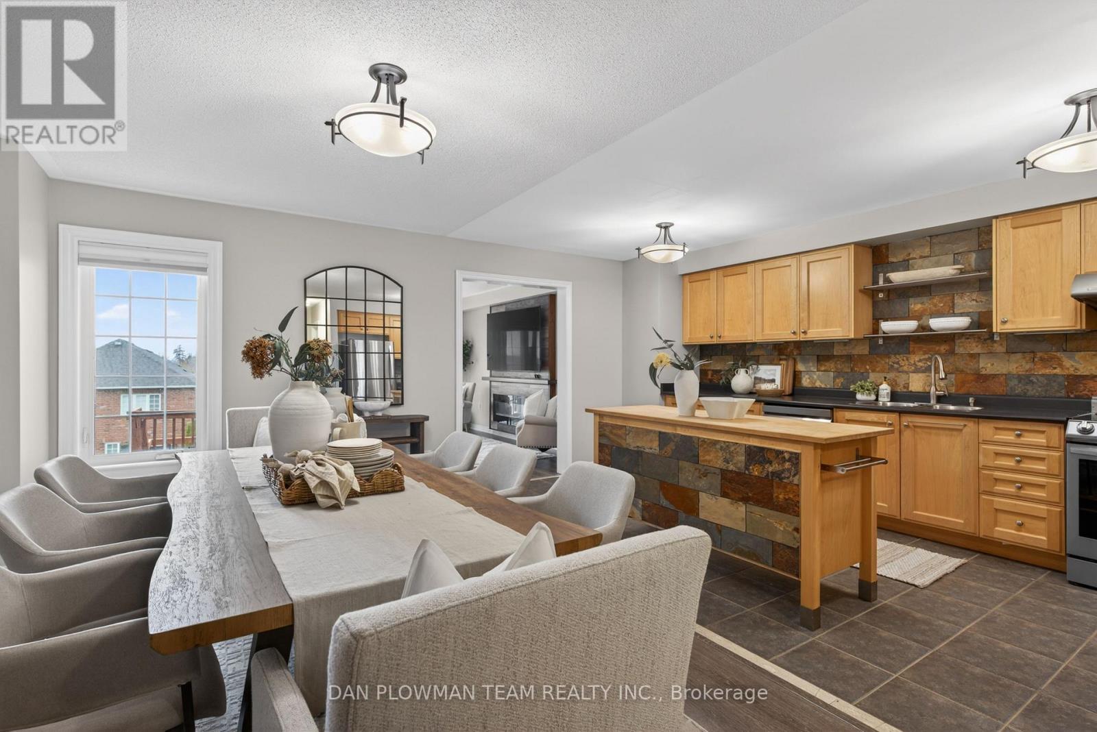 67 Dooley Crescent, Ajax, Ontario  L1T 4J2 - Photo 4 - E13004514