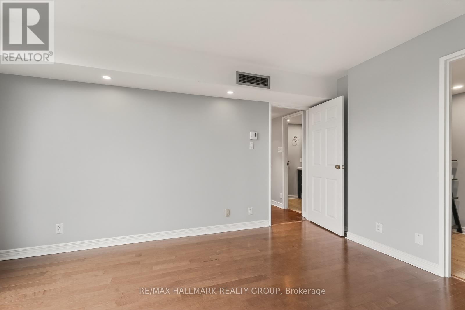 203 - 30 Charlevoix Street, Ottawa, Ontario  K1L 8K5 - Photo 25 - X12802658