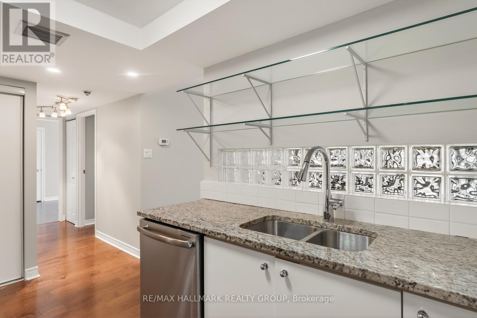 203 - 30 Charlevoix Street, Ottawa, Ontario  K1L 8K5 - Photo 19 - X12802658