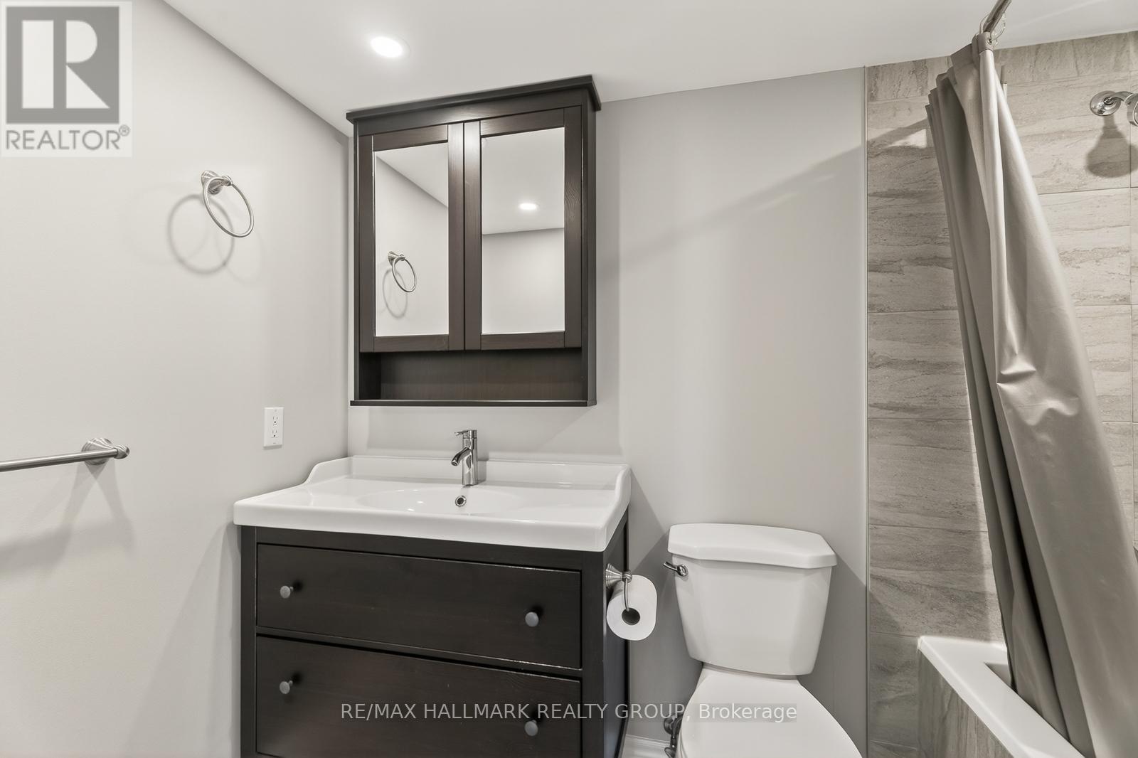 203 - 30 Charlevoix Street, Ottawa, Ontario  K1L 8K5 - Photo 35 - X12802658