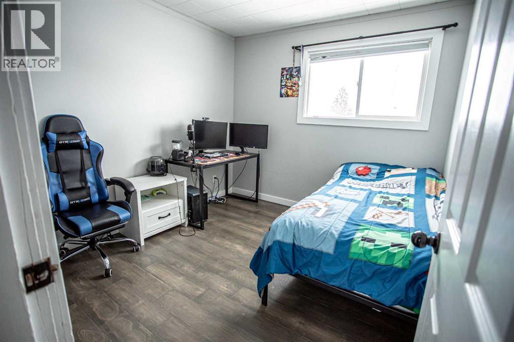 10011 100 Street, High Level, Alberta  T0H 1Z0 - Photo 17 - A2290231