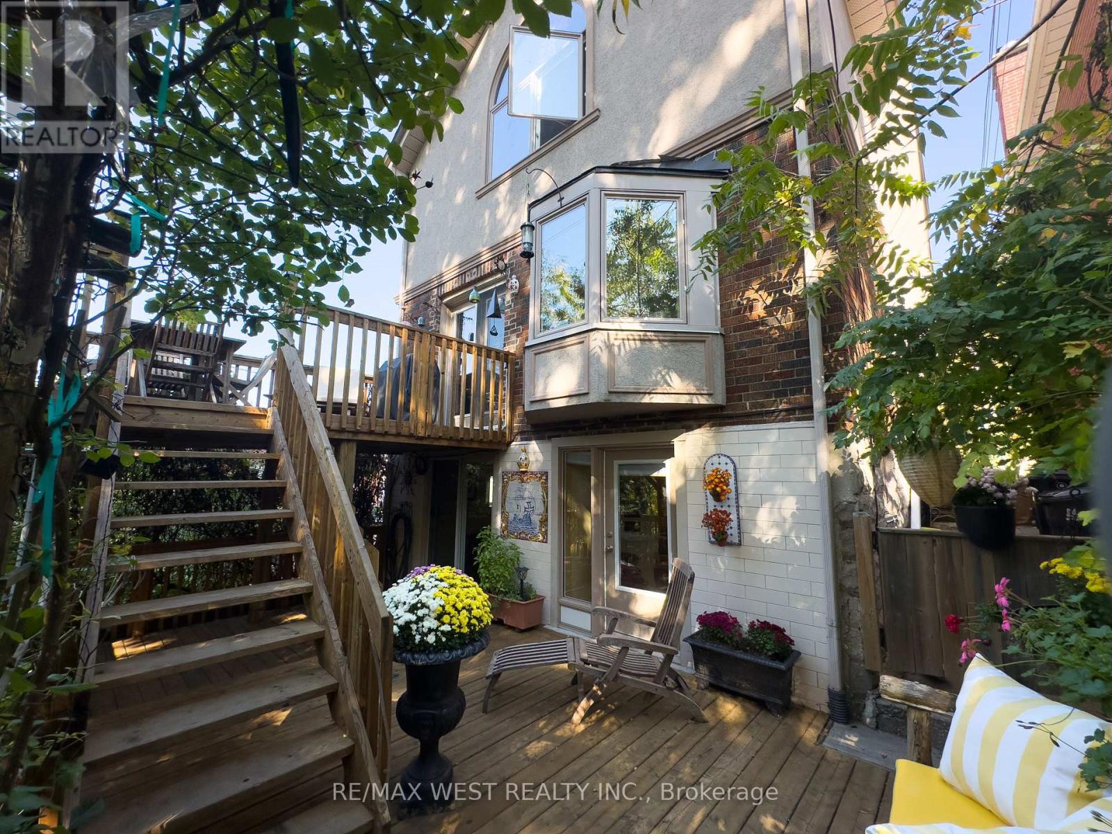 69 Mayfield Avenue, Toronto, Ontario  M6S 1K4 - Photo 28 - W13004458