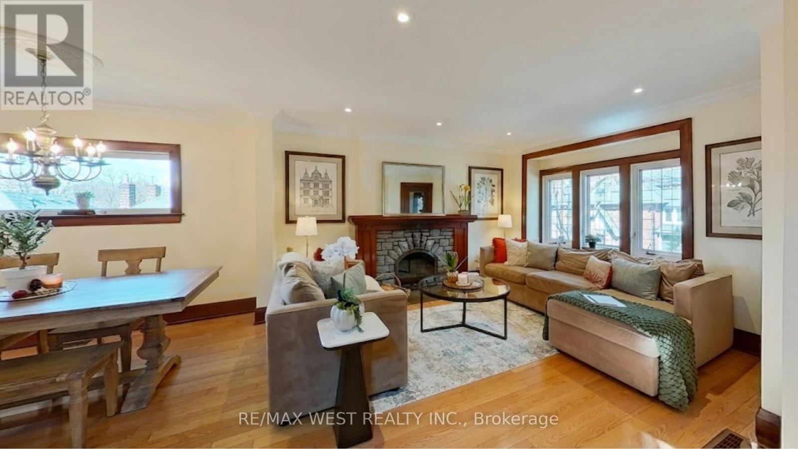 69 Mayfield Avenue, Toronto, Ontario  M6S 1K4 - Photo 5 - W13004458