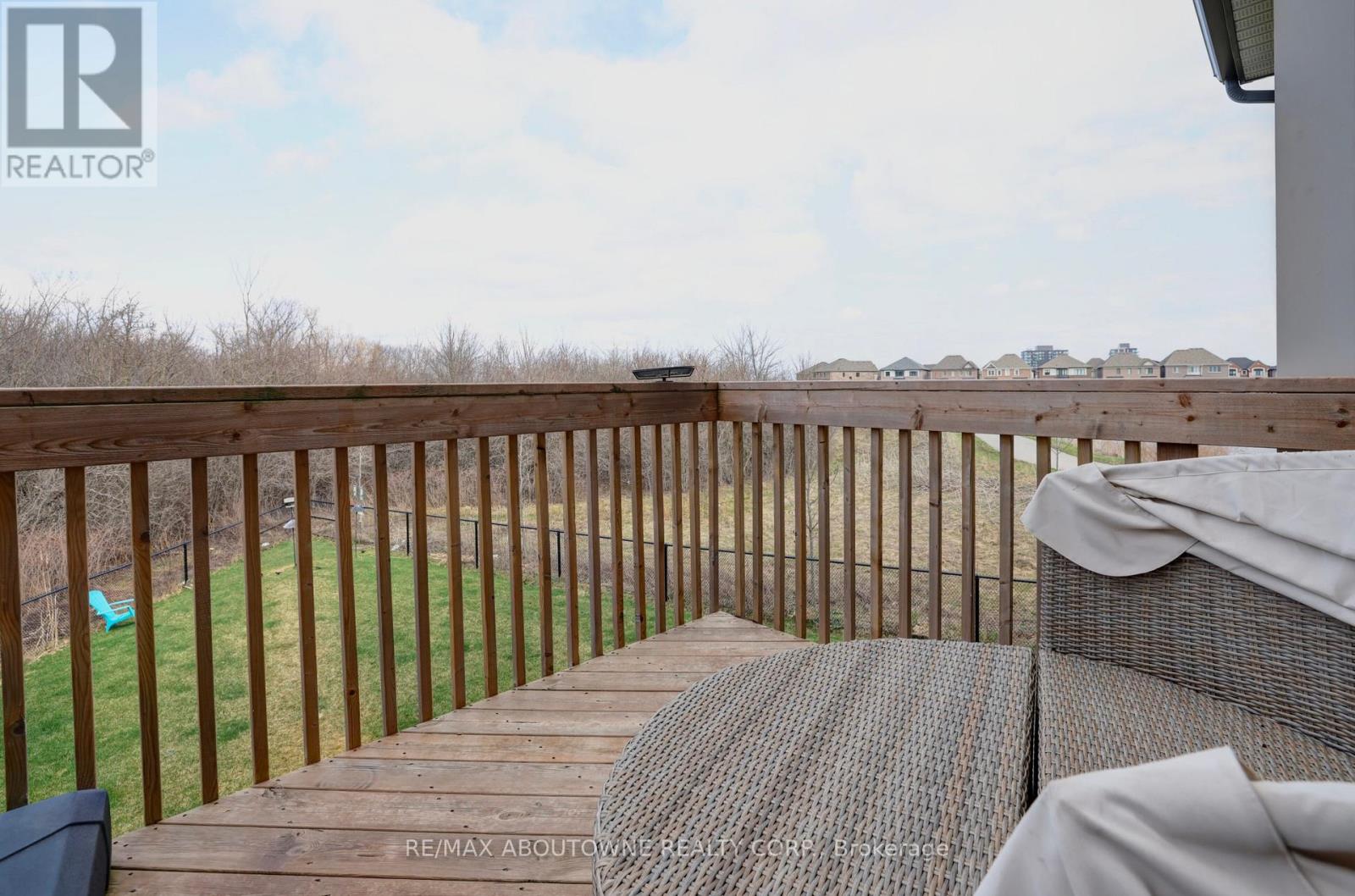 1416 Ford Strathy Crescent S, Oakville, Ontario  L6H 6E3 - Photo 39 - W13004494