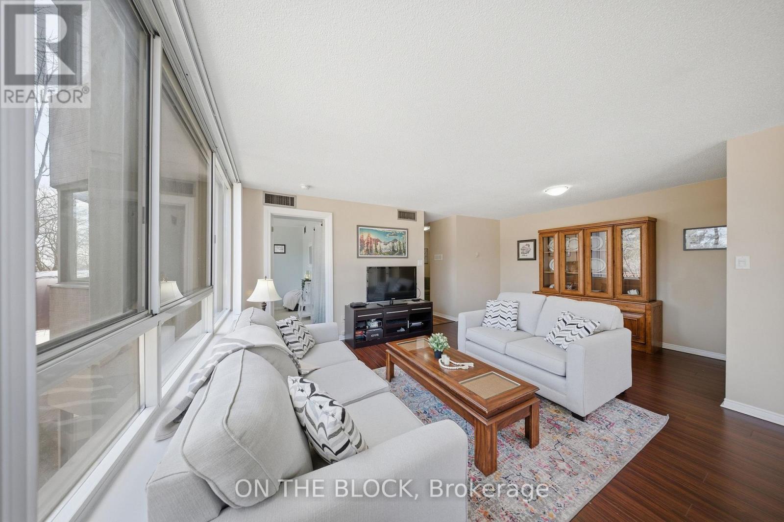 203 - 880 Dundas Street W, Mississauga, Ontario  L5C 4H3 - Photo 8 - W13004510