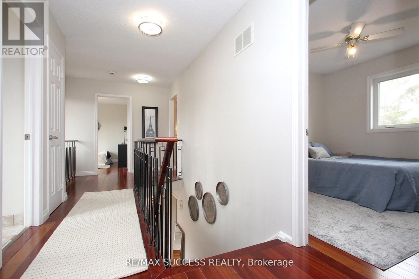 6643 Mockingbird Lane, Mississauga, Ontario  L5N 5K2 - Photo 31 - W13004518