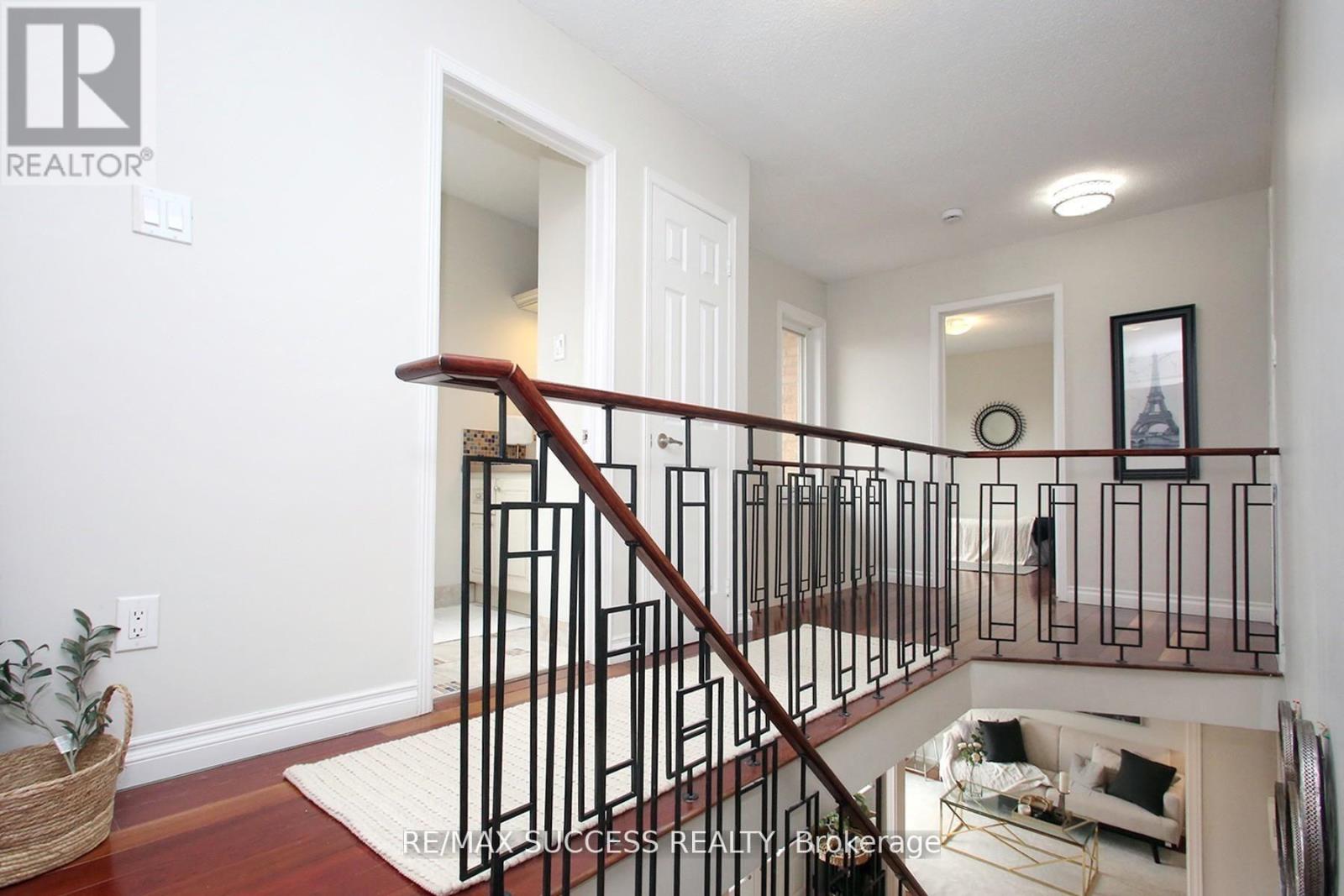 6643 Mockingbird Lane, Mississauga, Ontario  L5N 5K2 - Photo 32 - W13004518