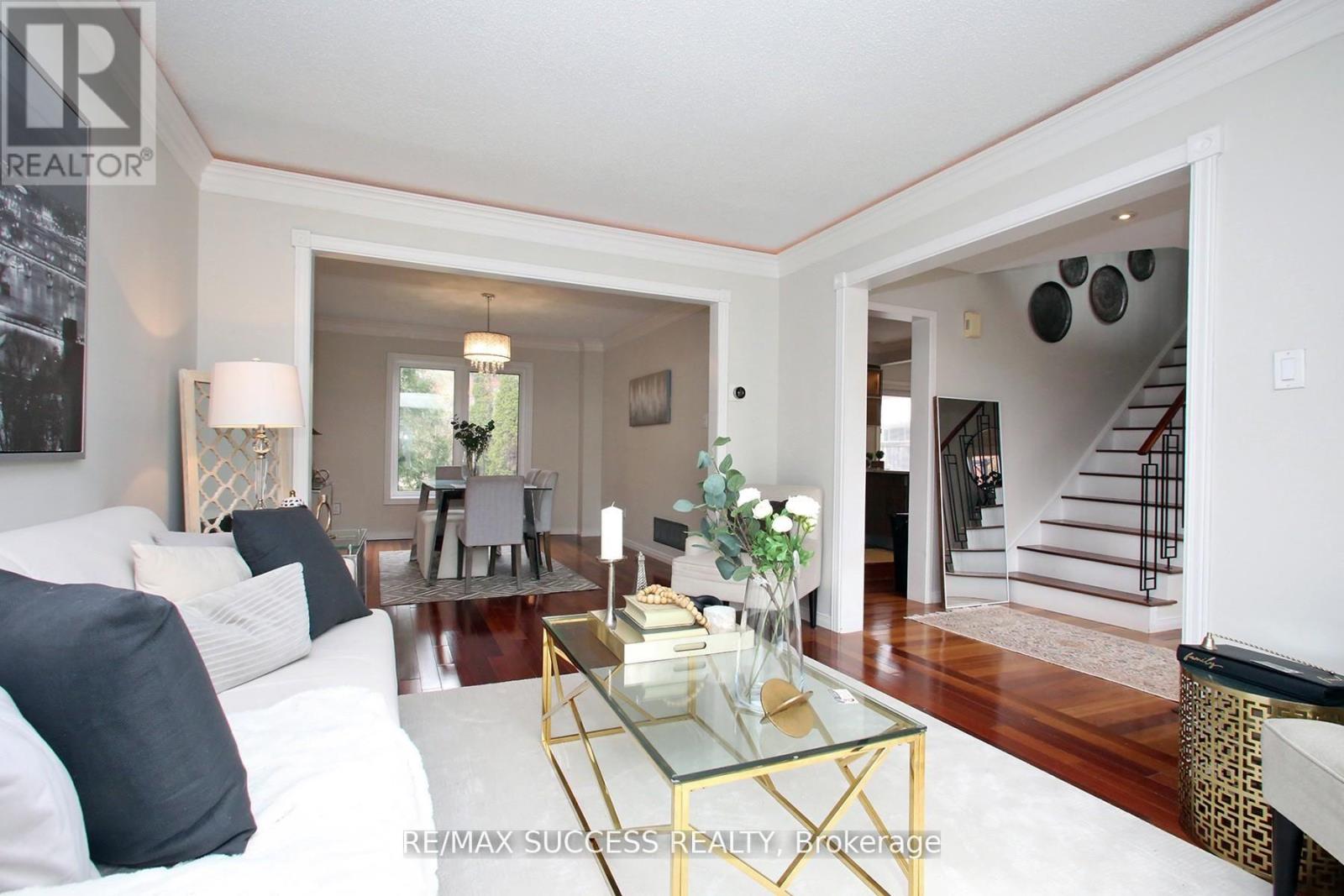 6643 Mockingbird Lane, Mississauga, Ontario  L5N 5K2 - Photo 6 - W13004518