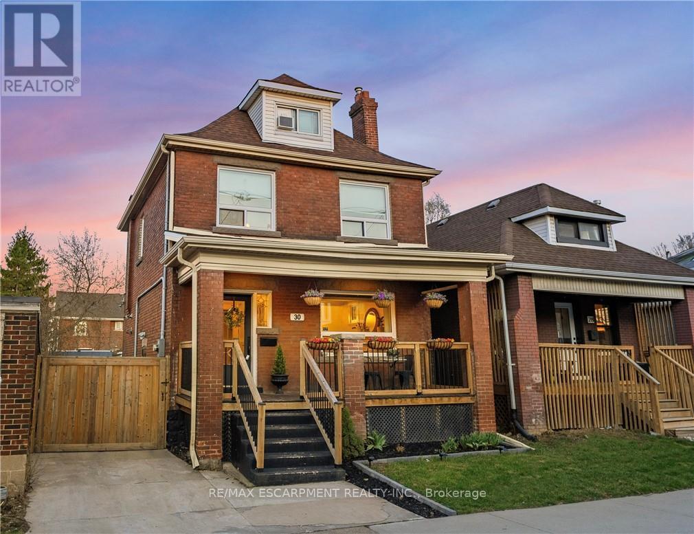 30 Lottridge Street, Hamilton, Ontario  L8L 6T5 - Photo 2 - X13004488