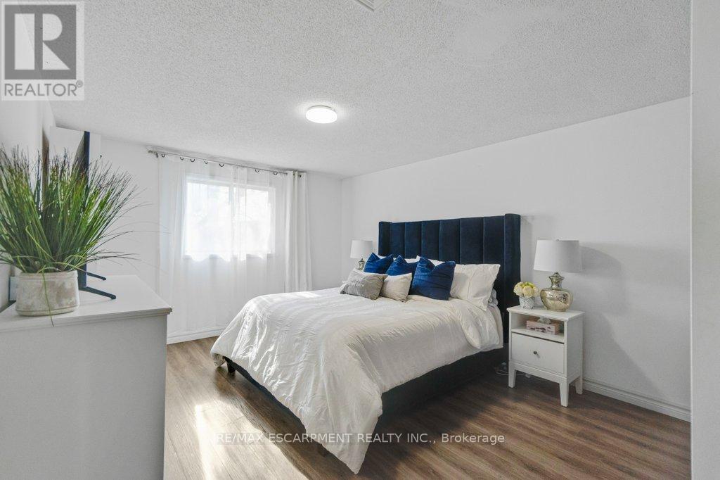 28 Kathleen Street, Brant, Ontario  N3L 3X8 - Photo 11 - X13004502