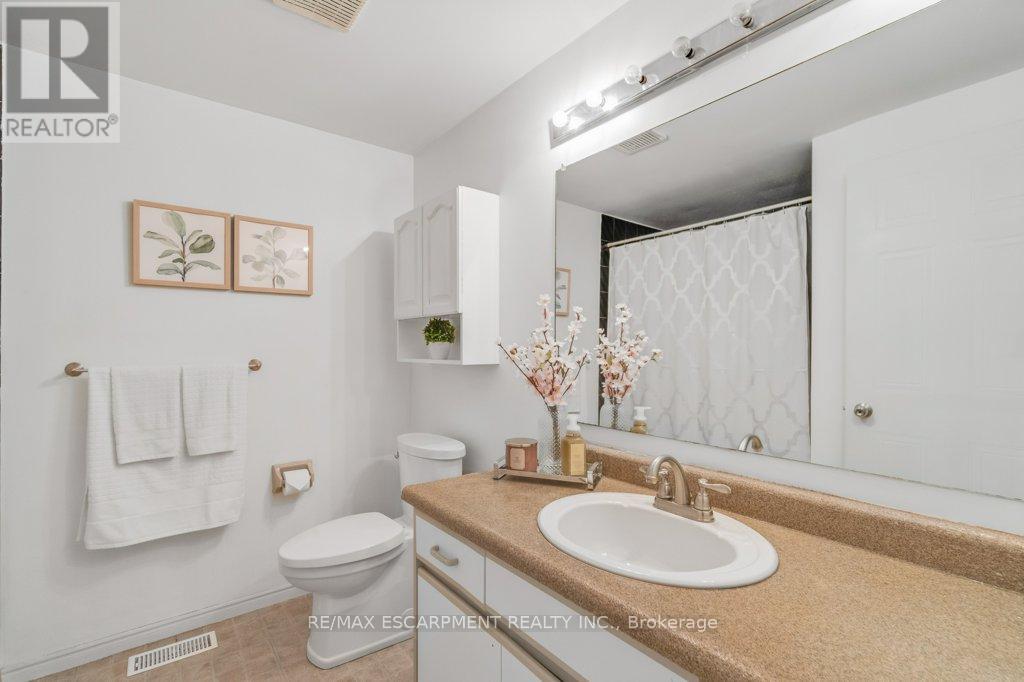 28 Kathleen Street, Brant, Ontario  N3L 3X8 - Photo 17 - X13004502