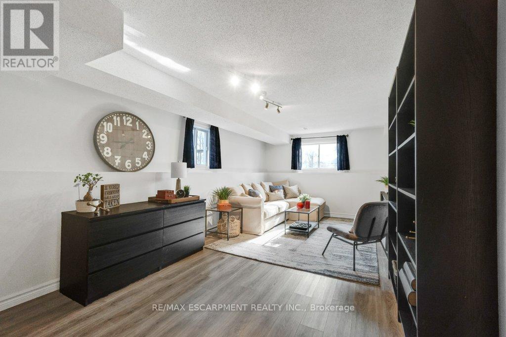 28 Kathleen Street, Brant, Ontario  N3L 3X8 - Photo 18 - X13004502