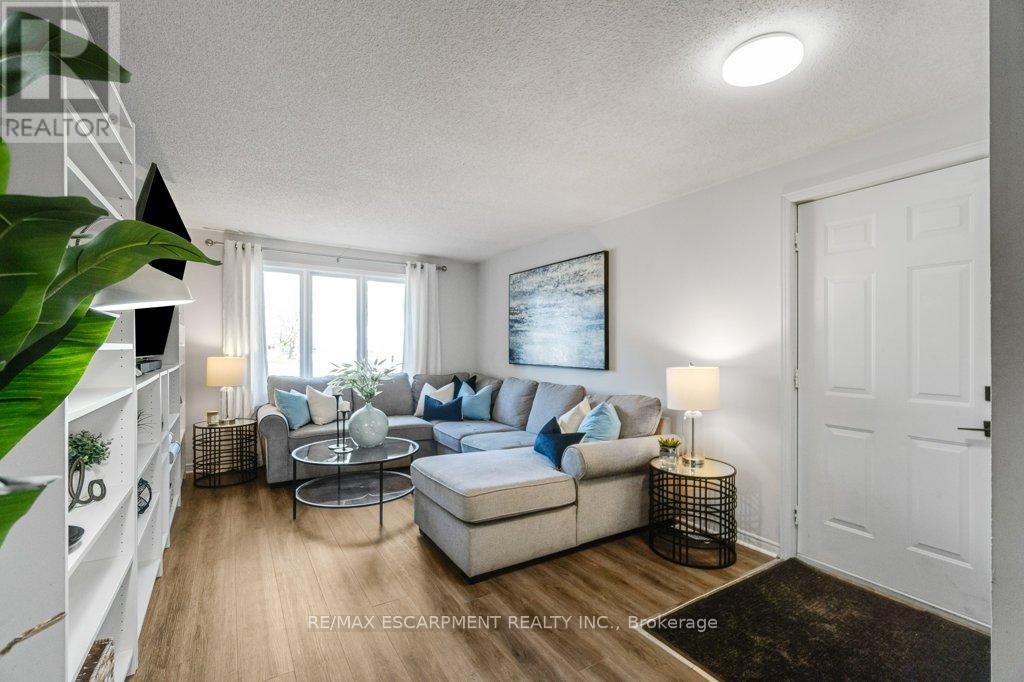 28 Kathleen Street, Brant, Ontario  N3L 3X8 - Photo 3 - X13004502