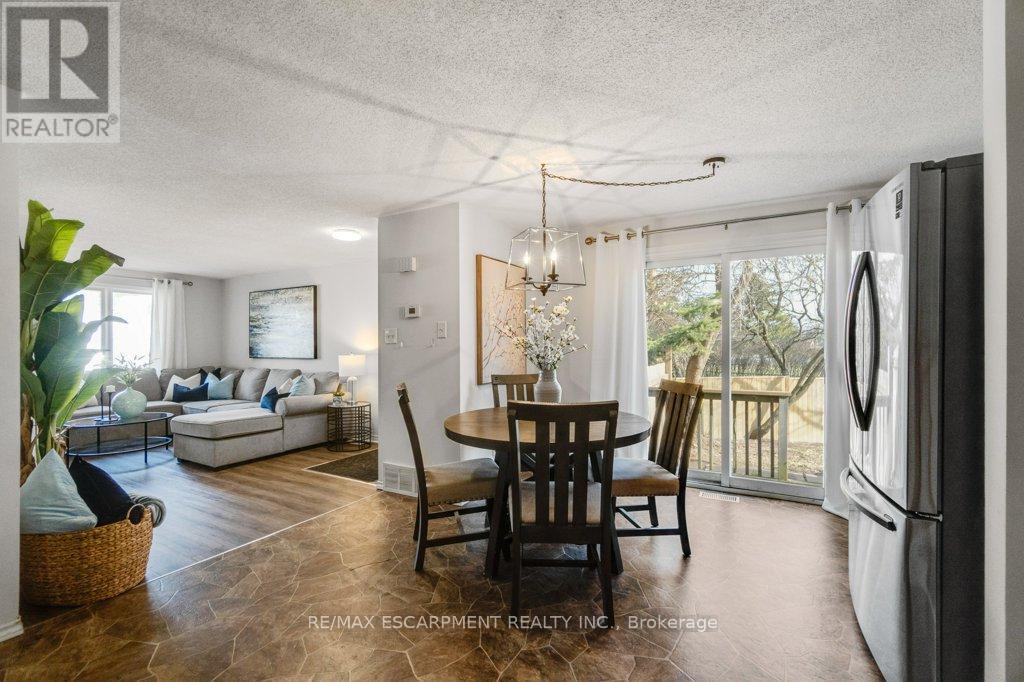 28 Kathleen Street, Brant, Ontario  N3L 3X8 - Photo 6 - X13004502