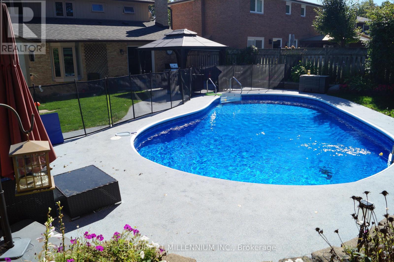 4 Marchmount Crescent, Brampton, Ontario  L6S 2S9 - Photo 3 - W12923400