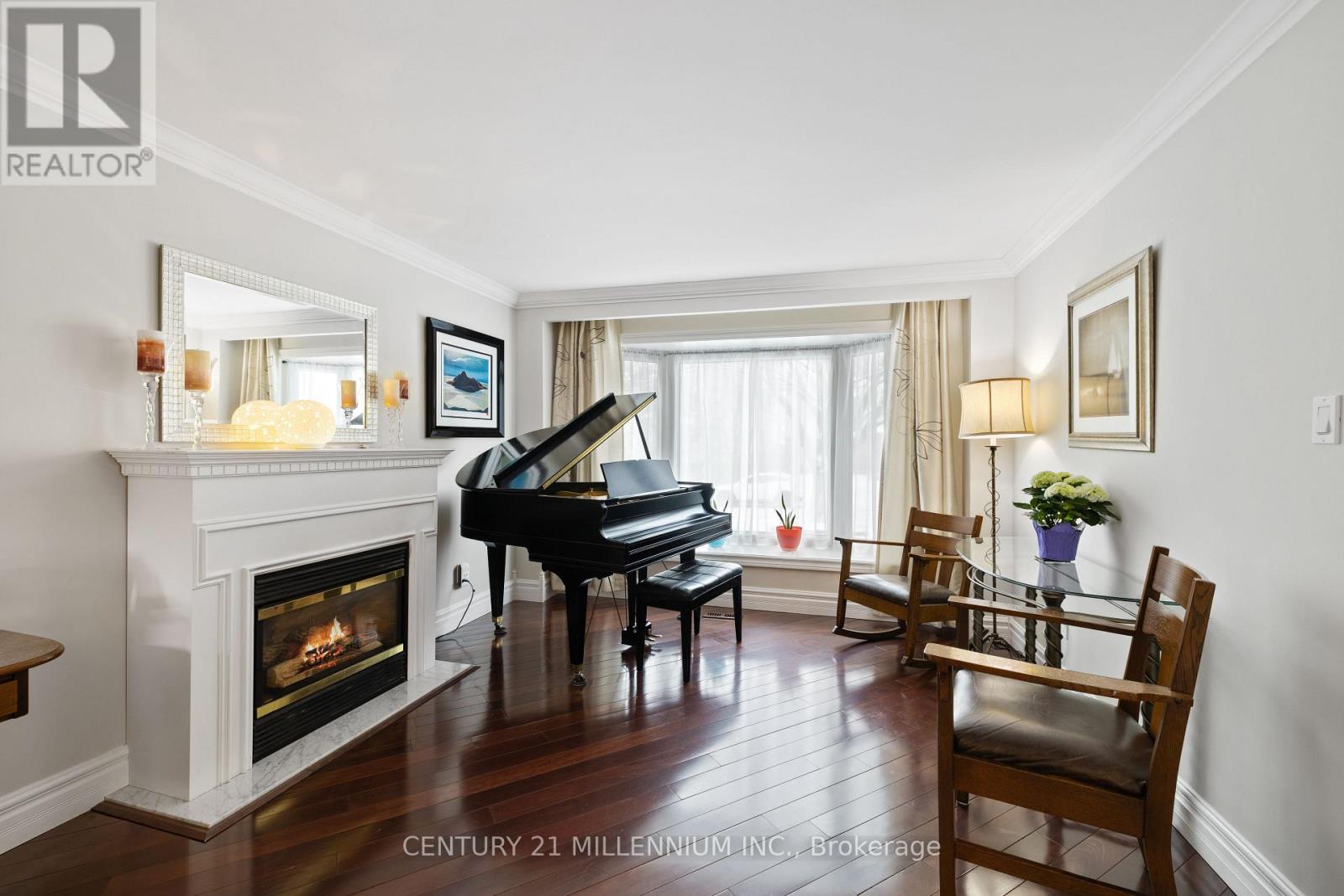 4 Marchmount Crescent, Brampton, Ontario  L6S 2S9 - Photo 7 - W12923400