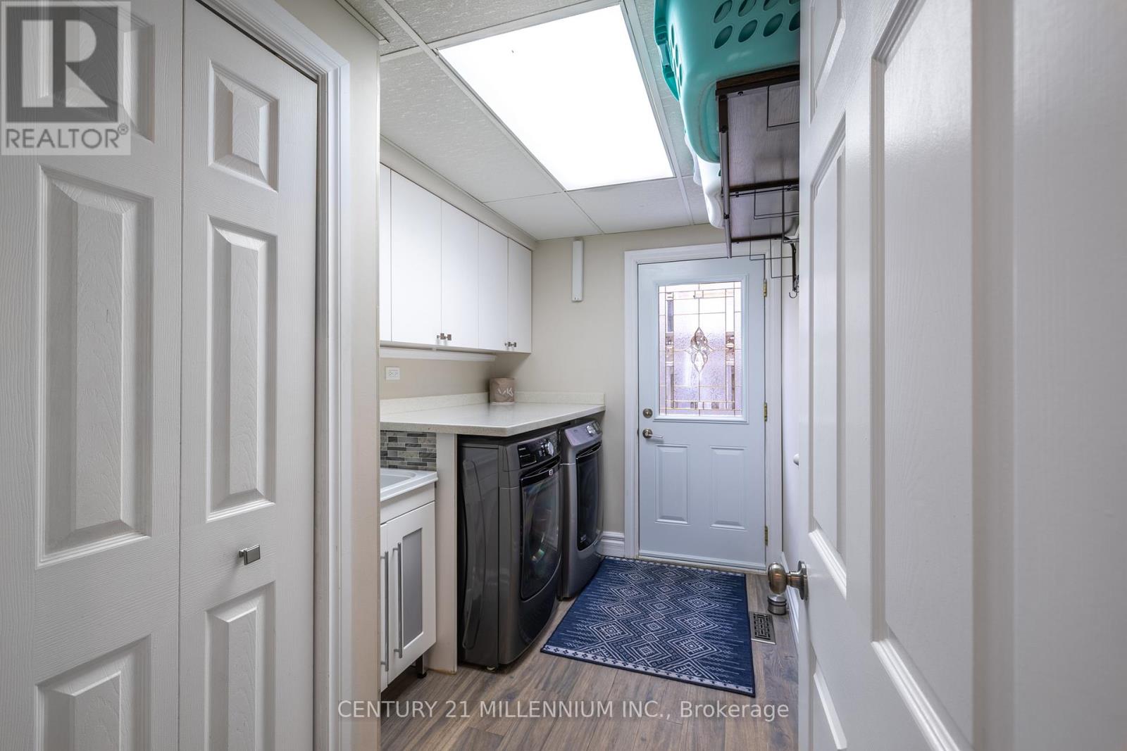 4 Marchmount Crescent, Brampton, Ontario  L6S 2S9 - Photo 6 - W12923400