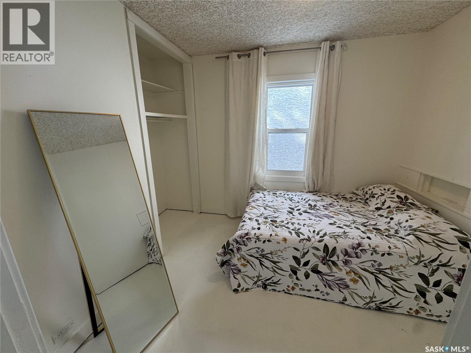 3027 Robinson Street, Regina, Saskatchewan  S4S 1V3 - Photo 7 - SK032326