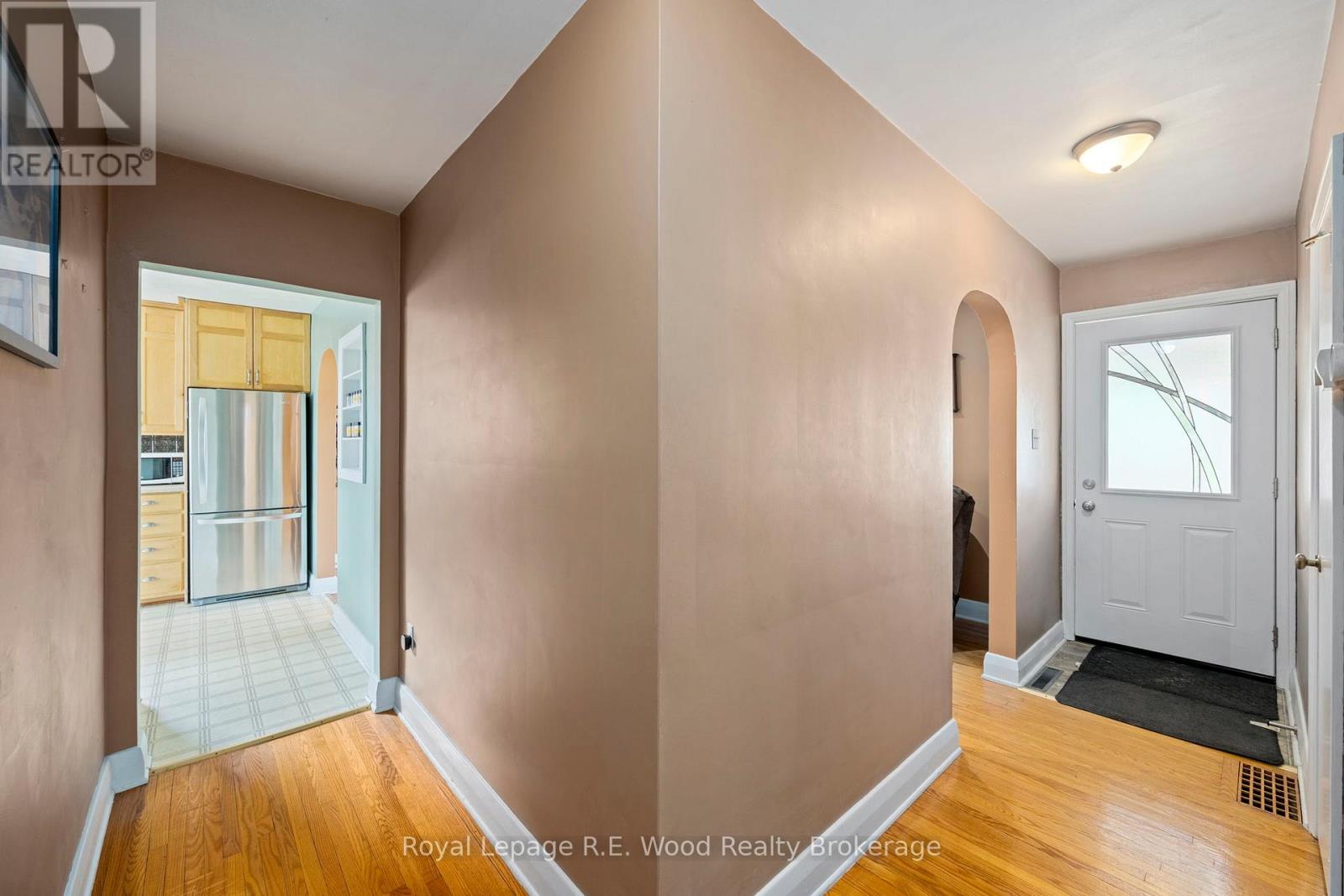 526 Huron Street, Woodstock, Ontario  N4S 7A7 - Photo 5 - X13004524