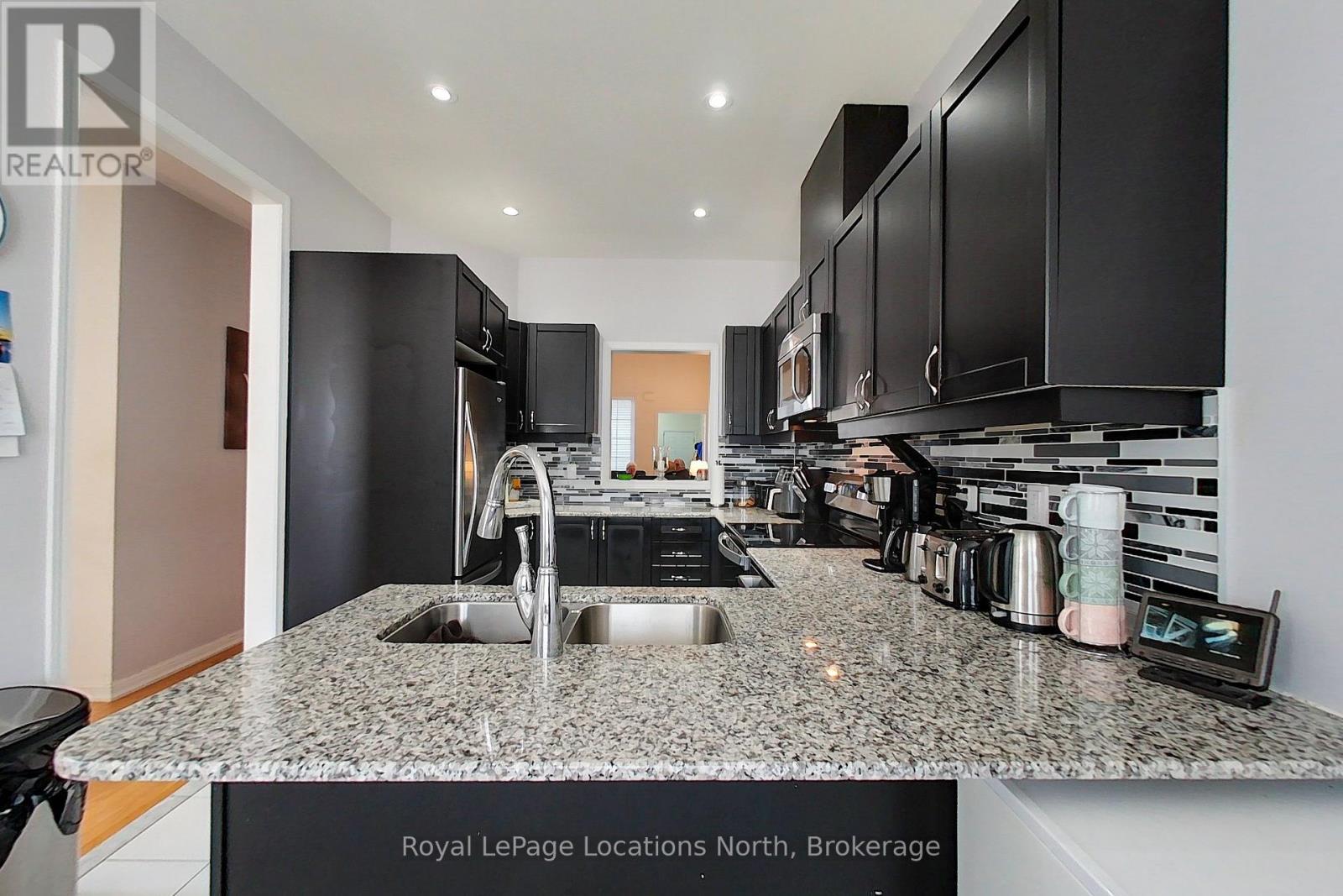 19 Village Gate, Wasaga Beach, Ontario  L9Z 0G3 - Photo 16 - S13004574