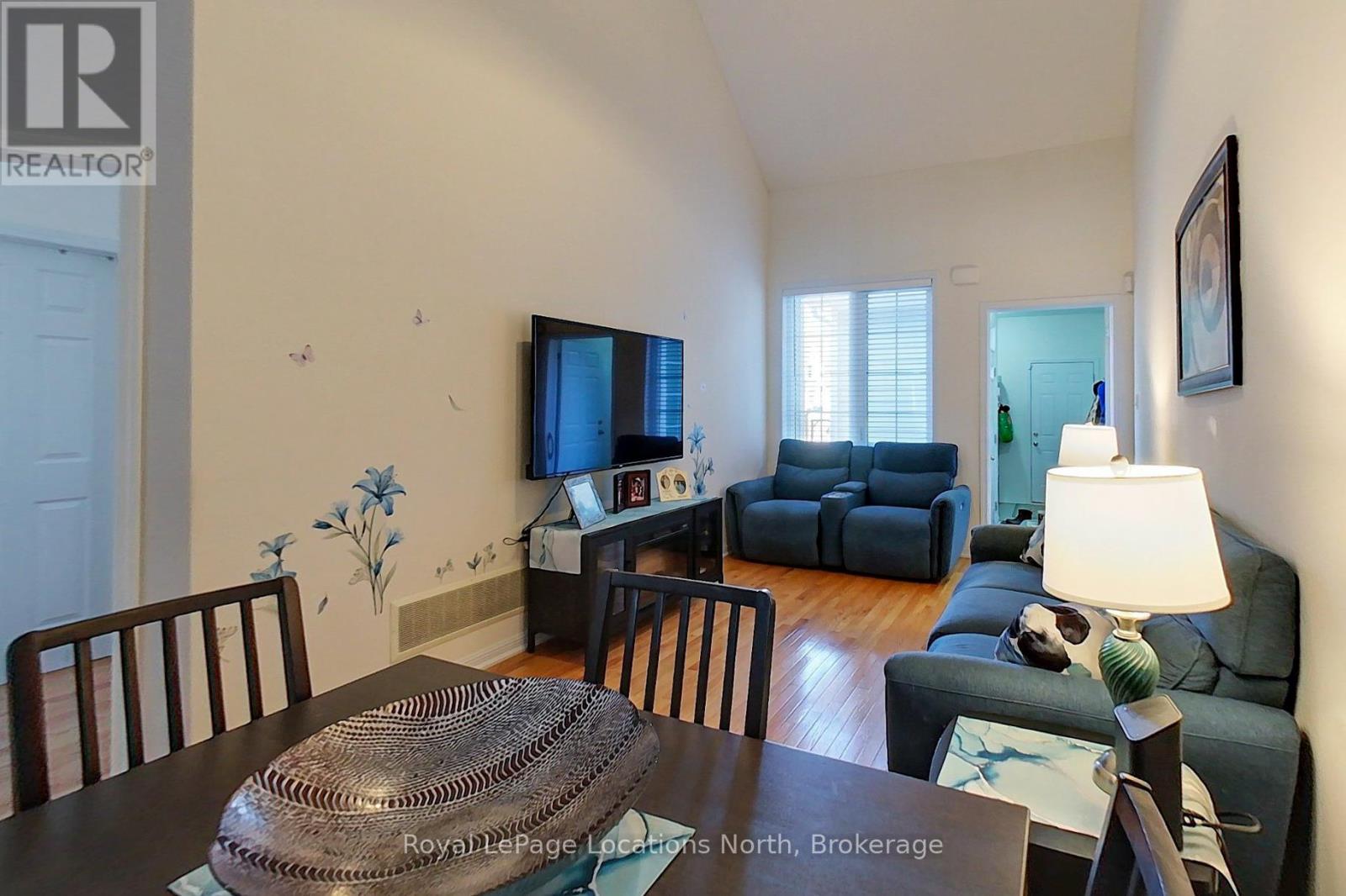 19 Village Gate, Wasaga Beach, Ontario  L9Z 0G3 - Photo 8 - S13004574