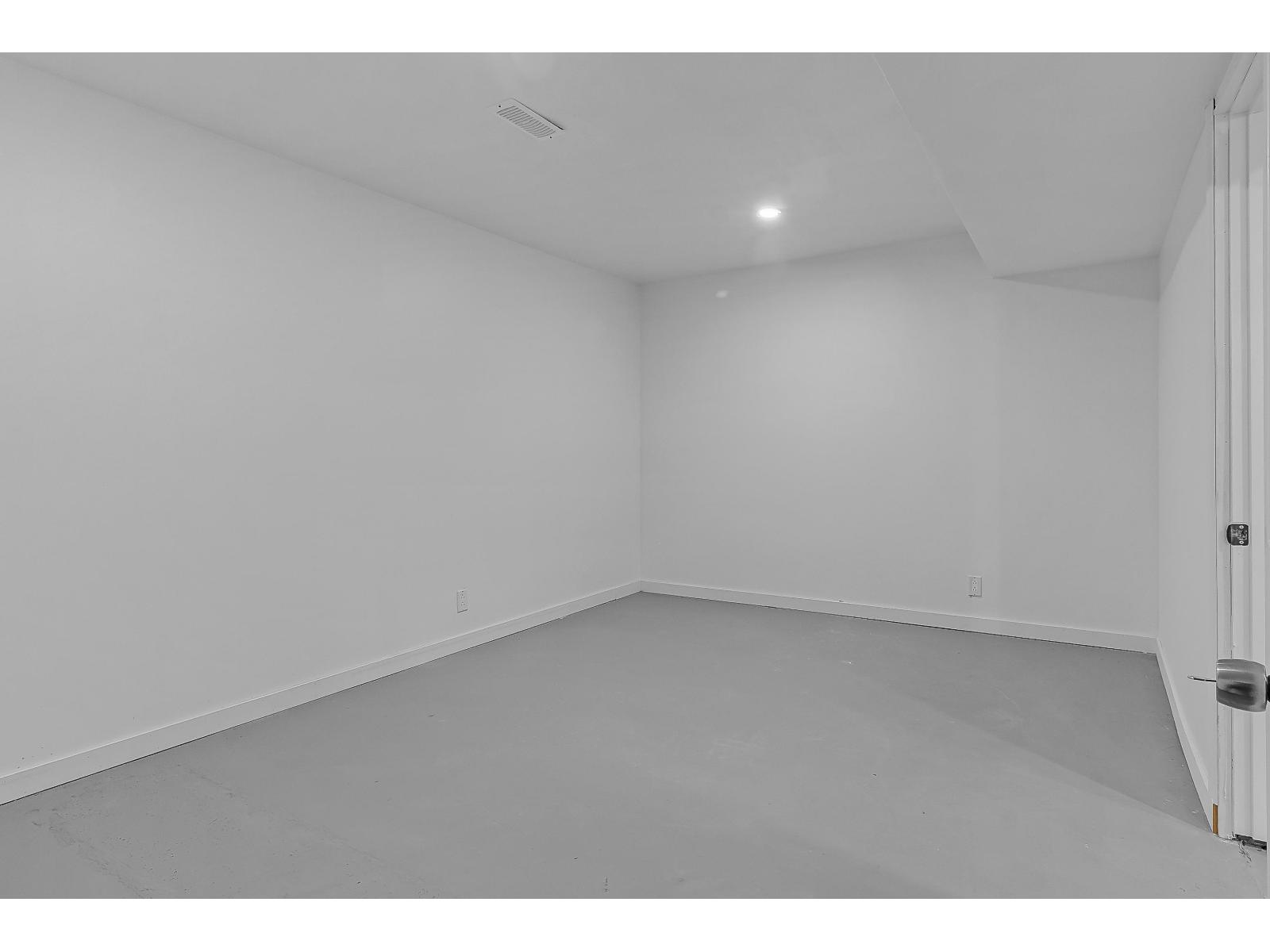 44650 Cumberland Avenue, Sardis South, Chilliwack, British Columbia  V2R 3B6 - Photo 25 - R3111888