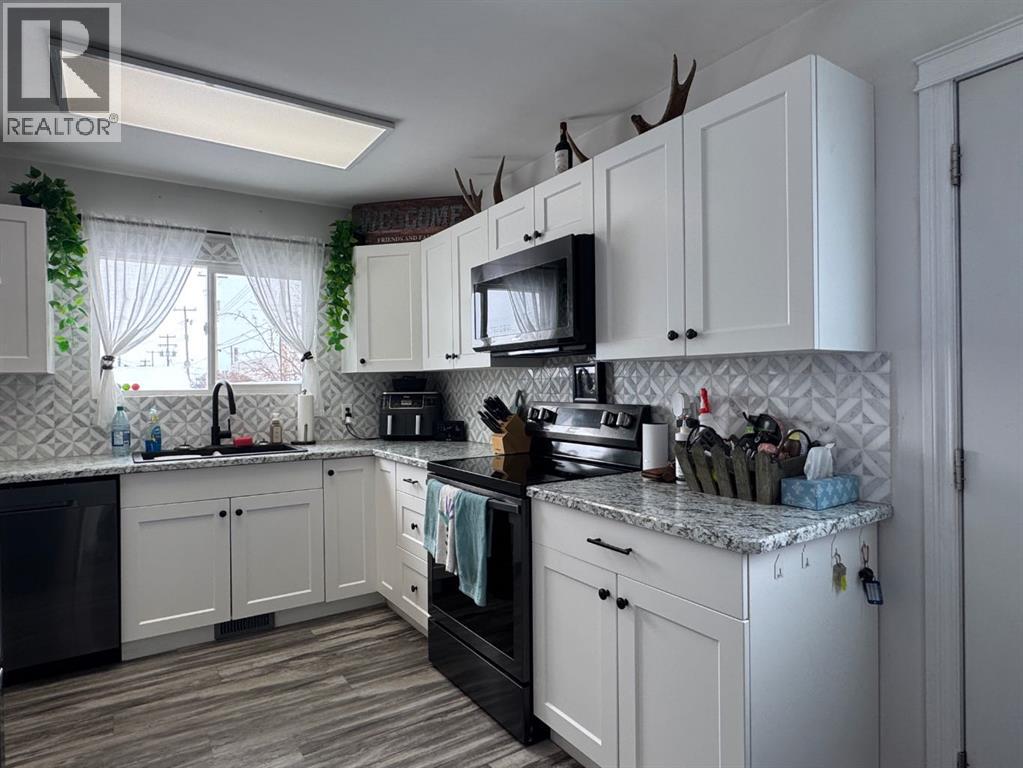 10916 105 Avenue, Fairview, Alberta  T0H 1L0 - Photo 3 - A2289858