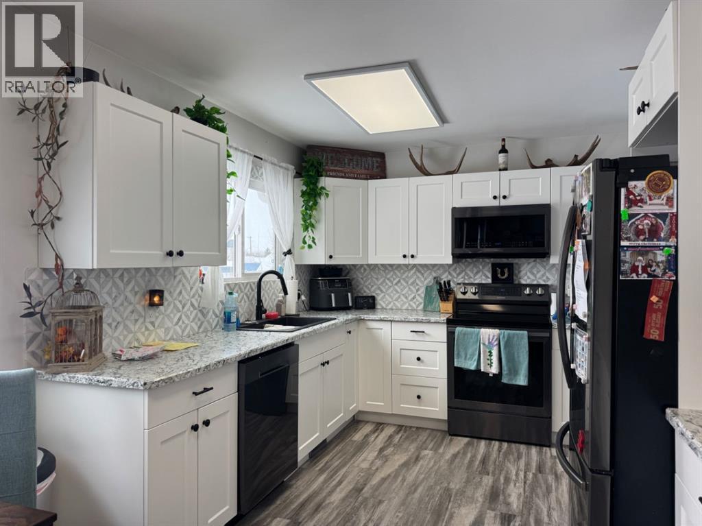 10916 105 Avenue, Fairview, Alberta  T0H 1L0 - Photo 11 - A2289858