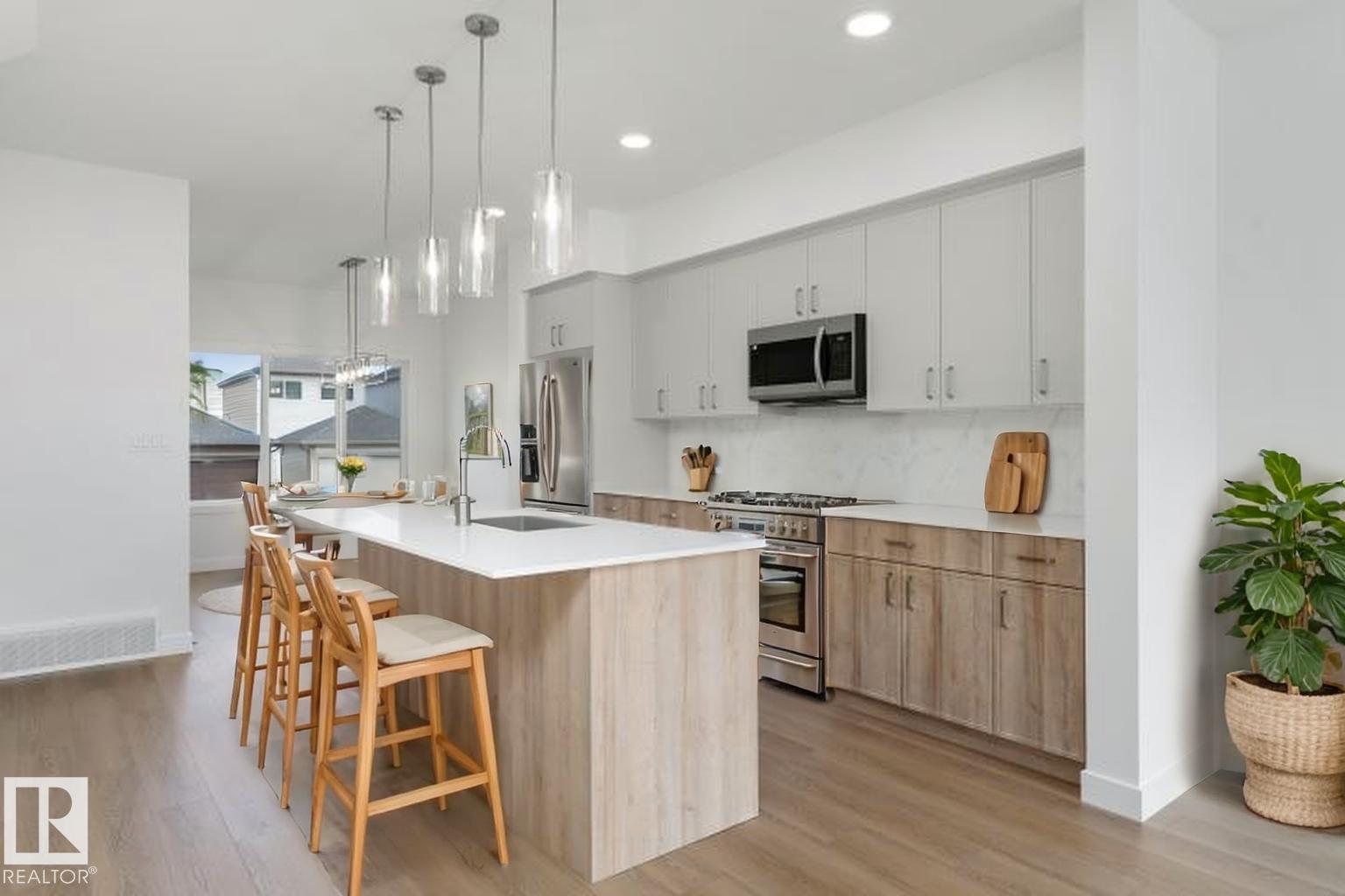 1048 14 Av Nw, Edmonton, Alberta  T6T 2W7 - Photo 13 - E4473719