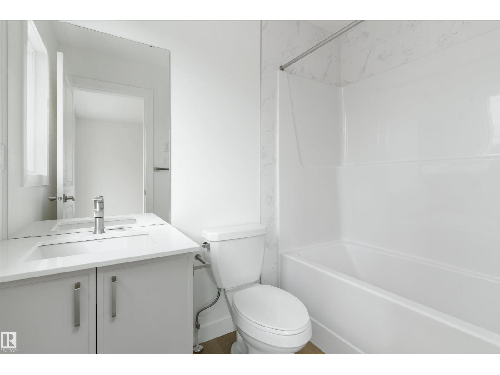 1048 14 Av Nw, Edmonton, Alberta  T6T 2W7 - Photo 35 - E4473719