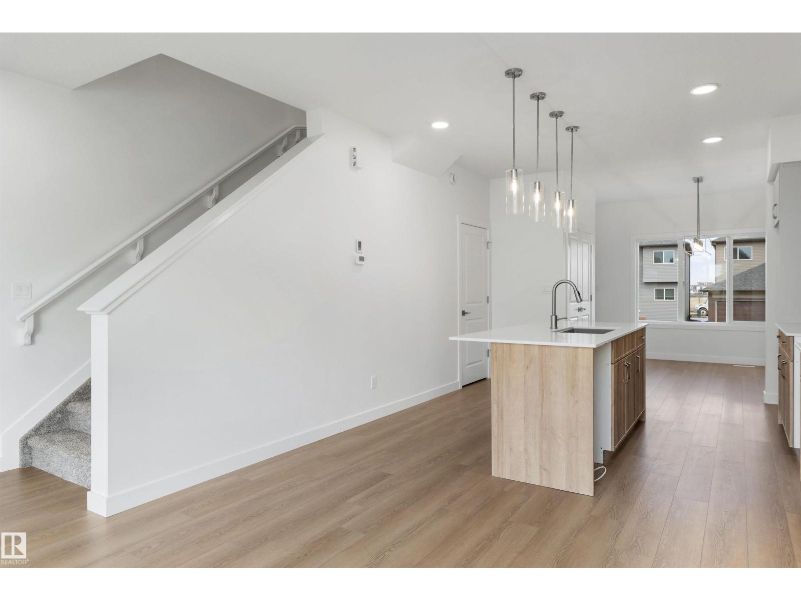 1048 14 Av Nw, Edmonton, Alberta  T6T 2W7 - Photo 14 - E4473719