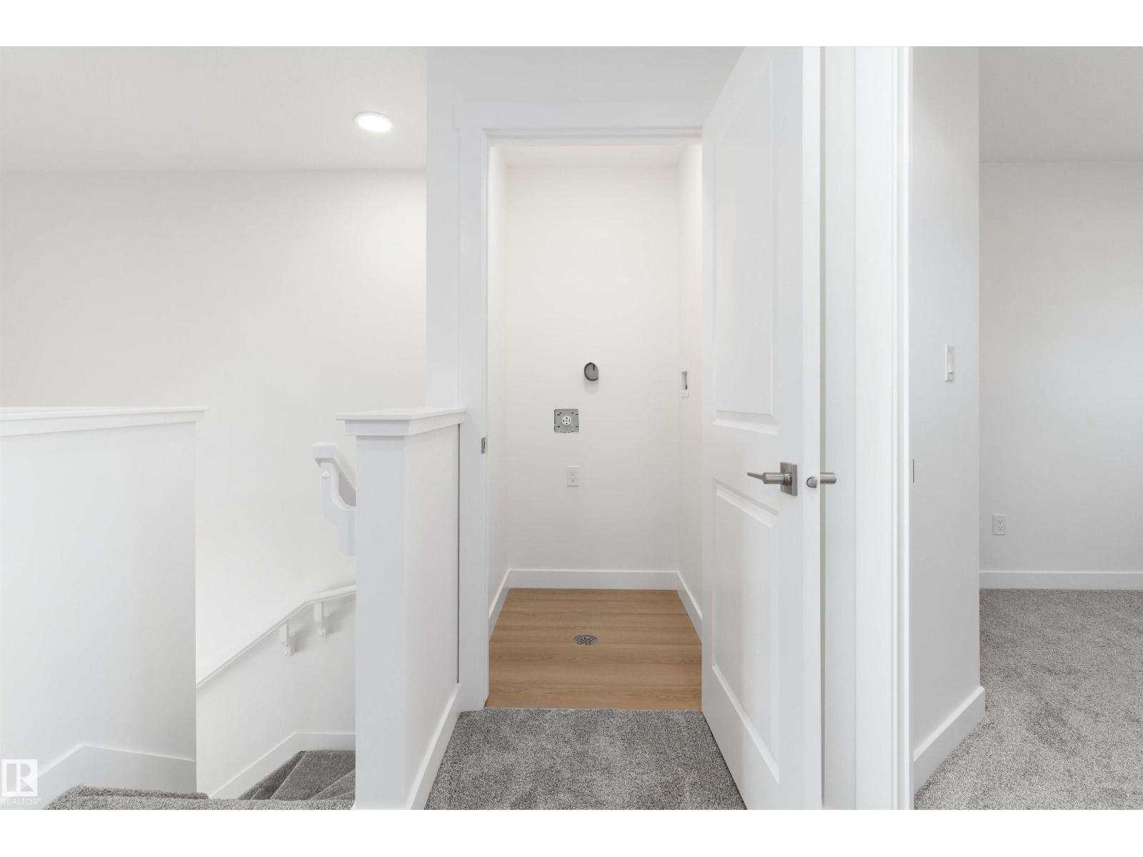 1048 14 Av Nw, Edmonton, Alberta  T6T 2W7 - Photo 21 - E4473719