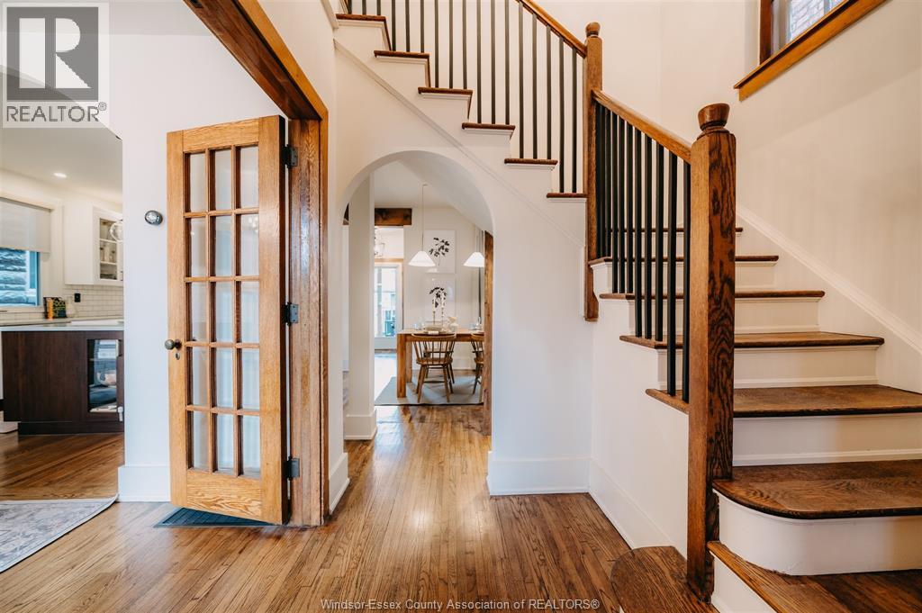 381 Moy Avenue, Windsor, Ontario  N9A 2N1 - Photo 3 - 26008230