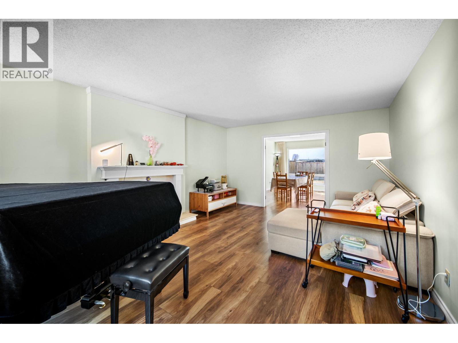 4340 Tiffin Crescent, Richmond, British Columbia  V7C 4X8 - Photo 4 - R3109811