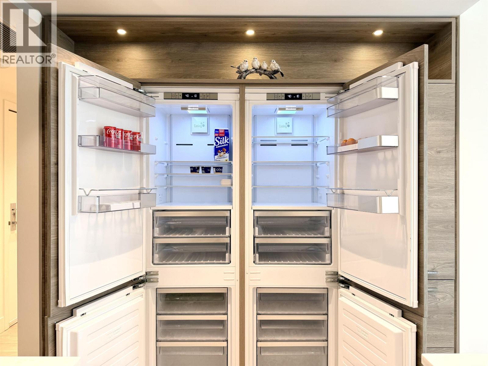 911 7388 Kingsway, Burnaby, British Columbia  V3N 0G9 - Photo 5 - R3111996