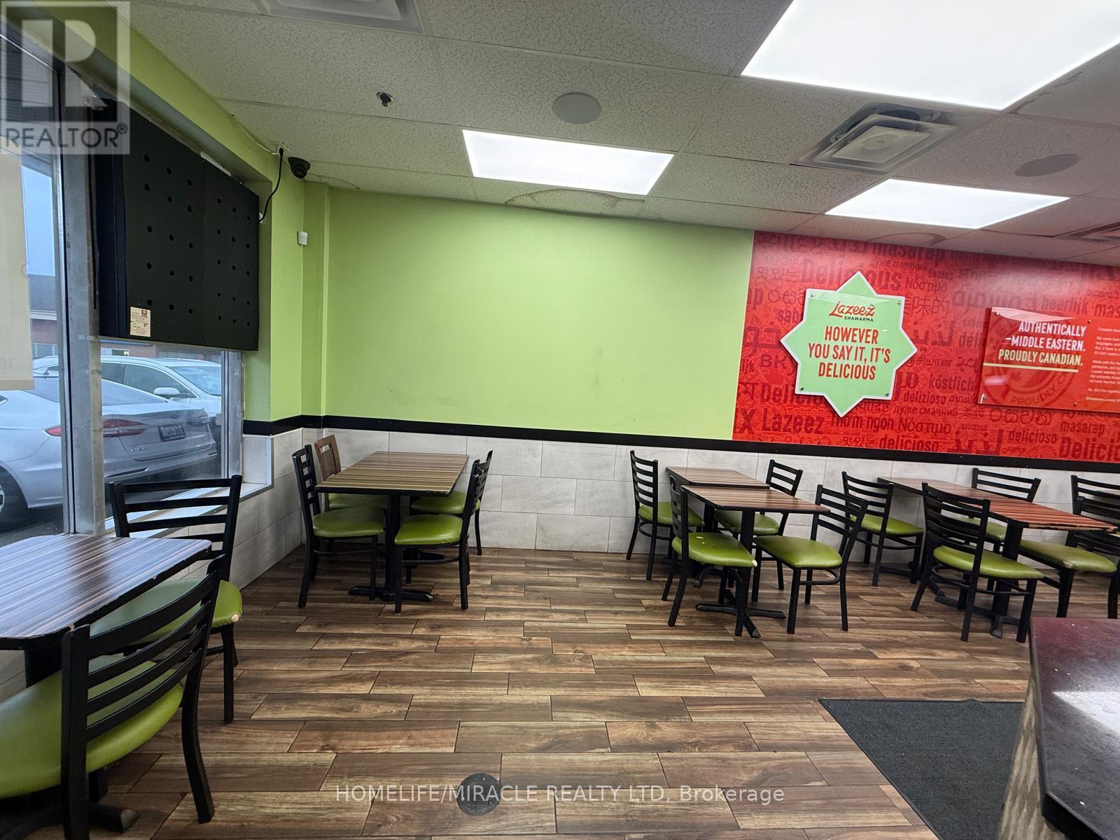 28 - 9699 Jane Street, Vaughan, Ontario L6A 3R4 - Photo 3 - N13004572