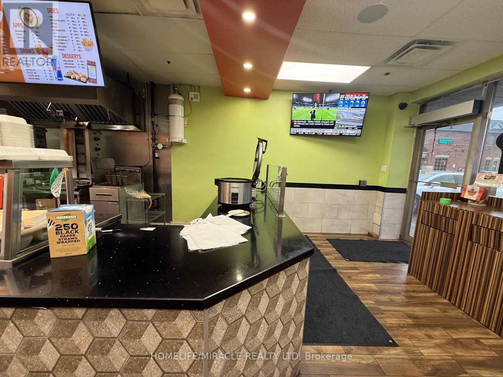 28 - 9699 Jane Street, Vaughan, Ontario L6A 3R4 - Photo 5 - N13004572