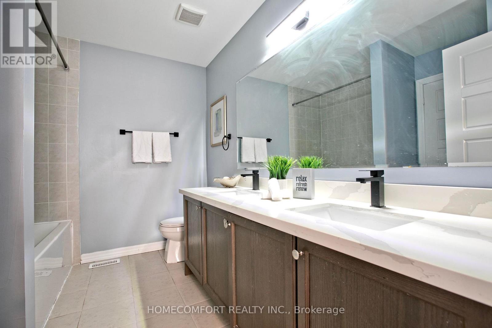 42 Vantage Loop, Newmarket, Ontario  L3X 0K6 - Photo 23 - N13004582