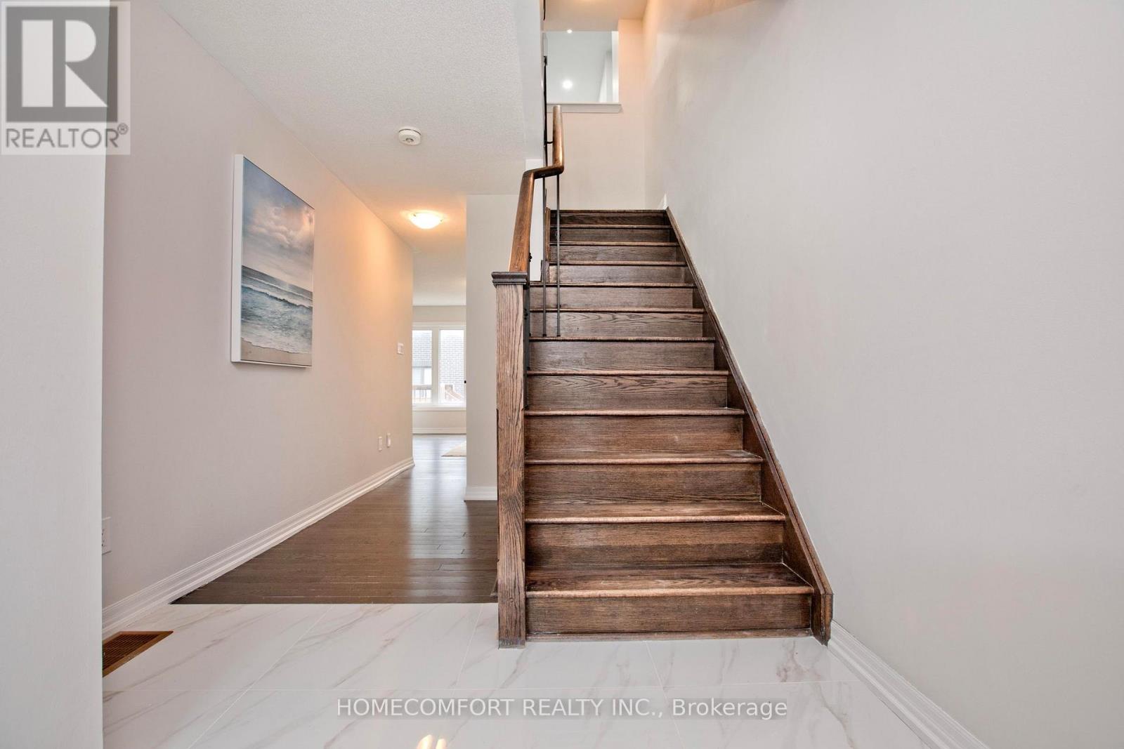 42 Vantage Loop, Newmarket, Ontario  L3X 0K6 - Photo 4 - N13004582