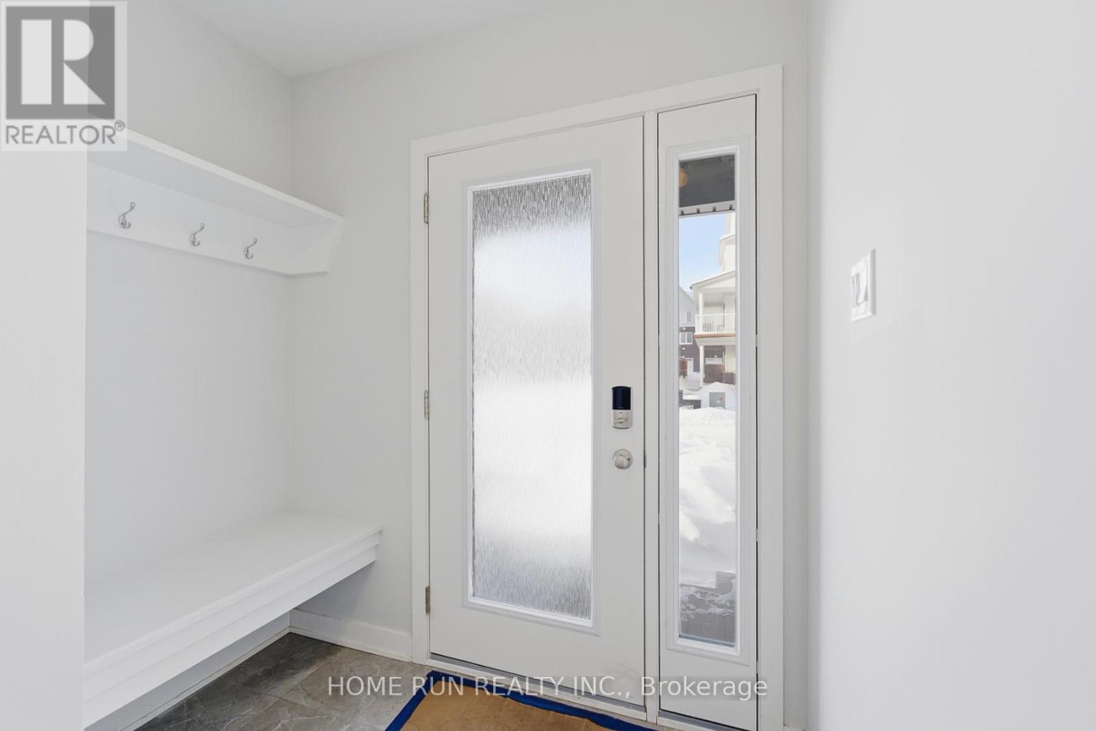 752 Kinstead Private, Ottawa, Ontario  K2S 3B3 - Photo 2 - X12760440