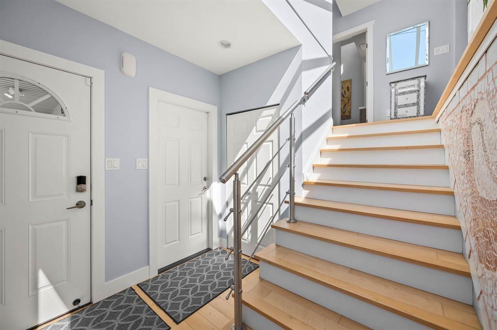 1246 Oxford Street, White Rock, British Columbia  V4B 5G8 - Photo 3 - R3111726