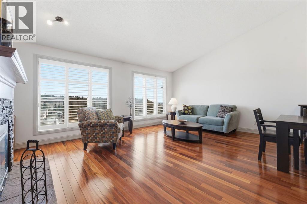 54 Edgeland Close Nw, Calgary, Alberta  T3A 3B1 - Photo 8 - A2290490