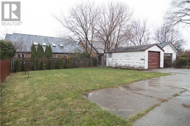 Upper - 186 Maurice Drive, Oakville, Ontario  L6K 2W9 - Photo 15 - W13004554