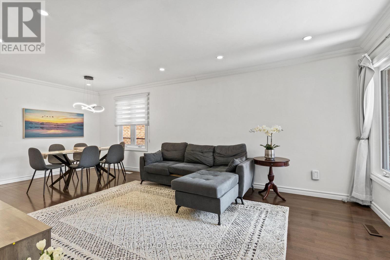 6282 Camgreen Circle, Mississauga, Ontario  L5N 4M6 - Photo 4 - W13004592