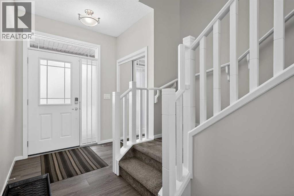 154 Yorkstone Way SW, Calgary, Alberta  T2X 4S3 - Photo 6 - A2300255