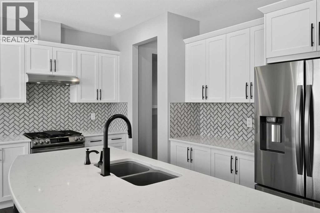 154 Yorkstone Way SW, Calgary, Alberta