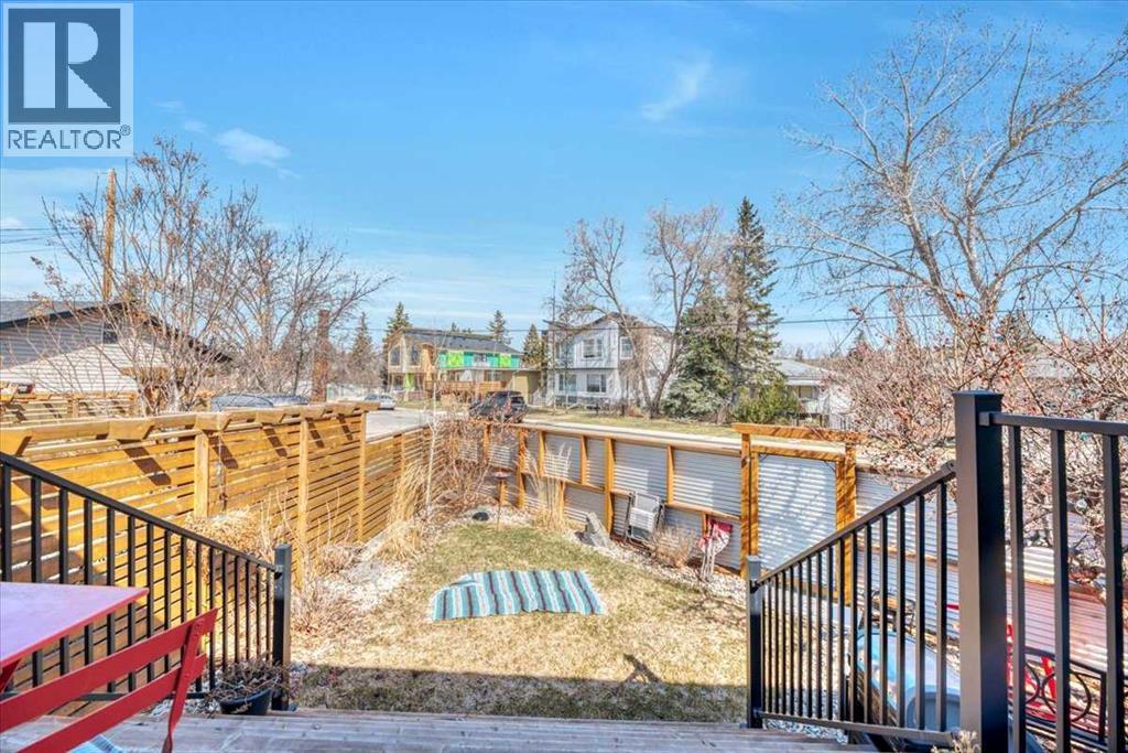 7704 46 Avenue Nw, Calgary, Alberta  T3B 1Y2 - Photo 15 - A2297831